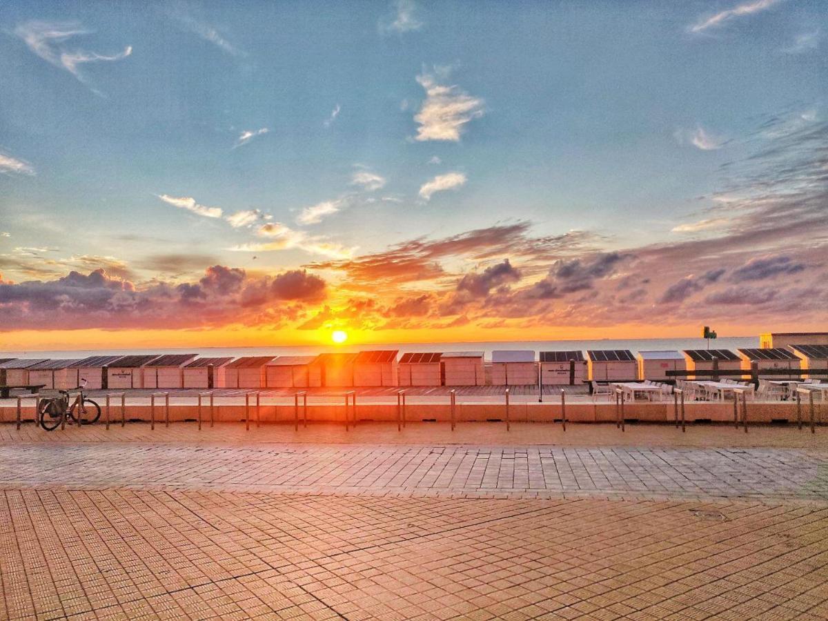 Seaview Eclectic Suite Остенде Экстерьер фото